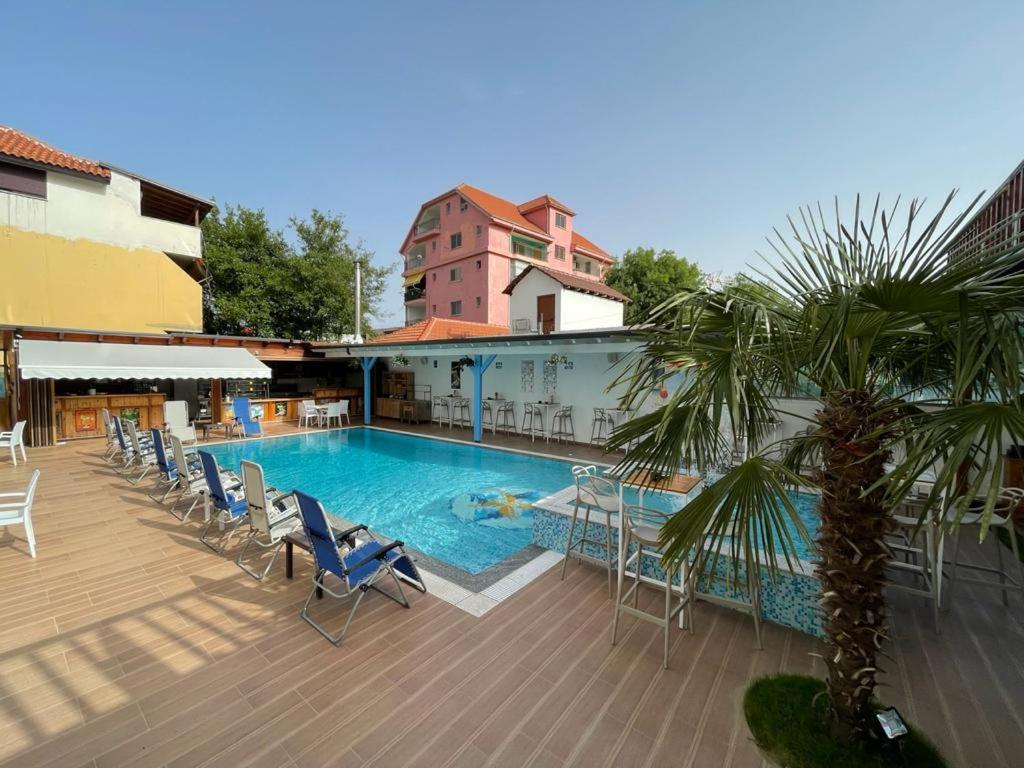 Brian Hotel Velipojë Exteriör bild