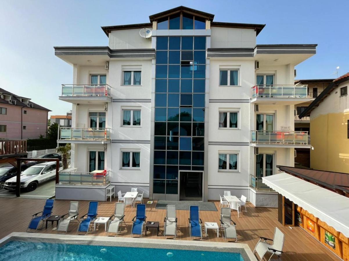 Brian Hotel Velipojë Exteriör bild
