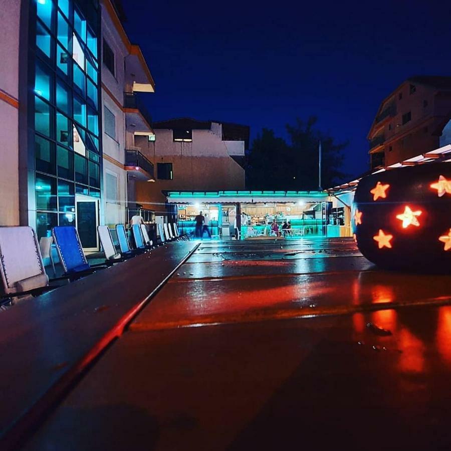 Brian Hotel Velipojë Exteriör bild